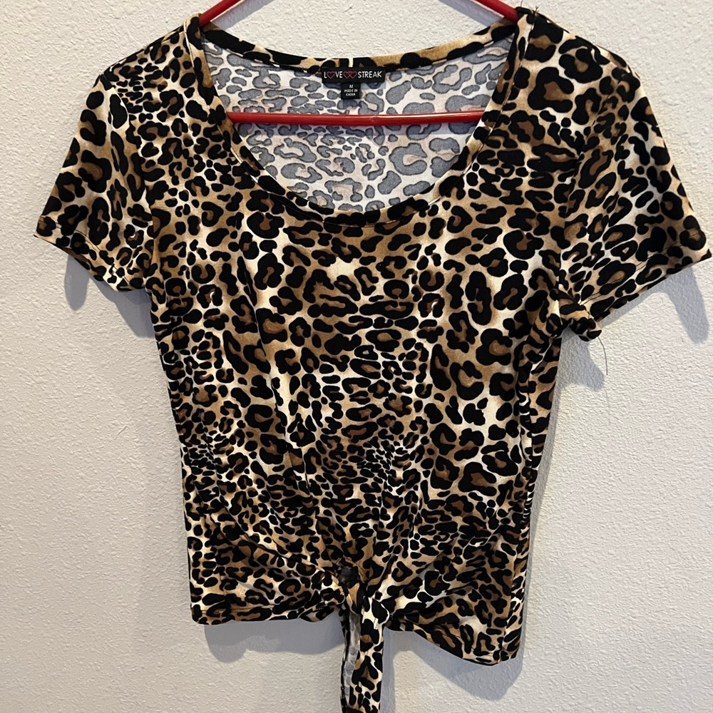 Leopard print top